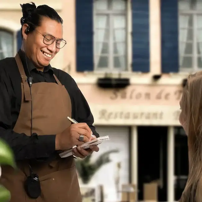 Motorola CLP446E Motorola CLP446E (4x) Starterskit – Portofoon horeca, retail & events