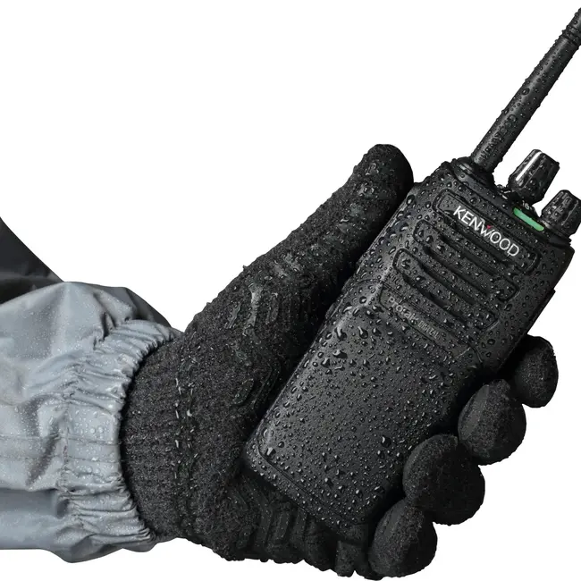Kenwood Kenwood TK-3701D Starterskit – 5 Portofoons, 5 Headsets & Multilader