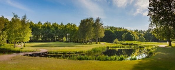 Een van de golfbanen die we duiken