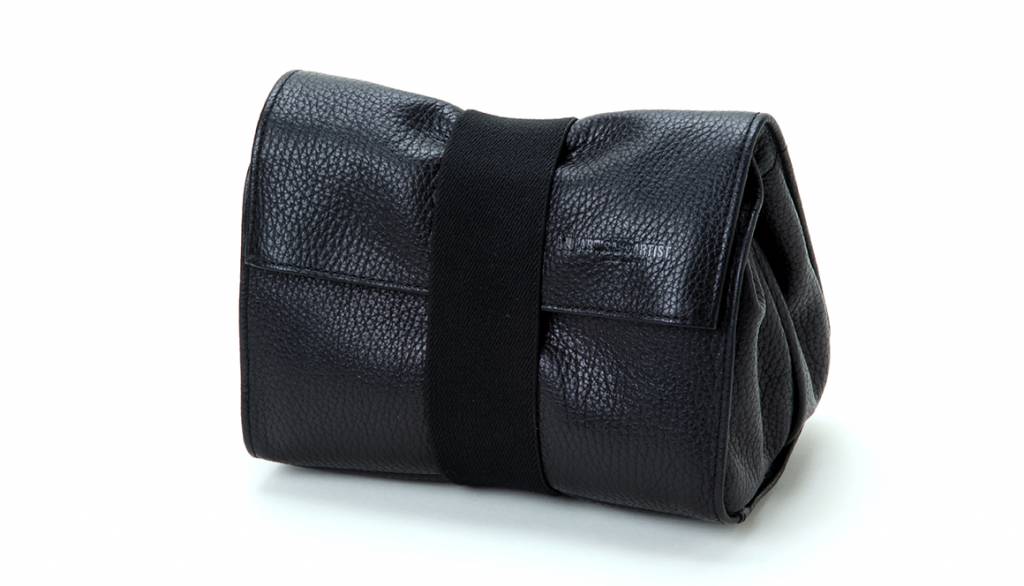 Artisan & Artist ACAM 78 leather soft pouch - black