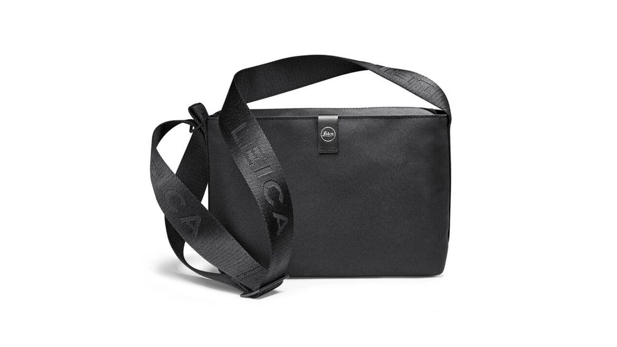 Leica Crossbody Bag Medium: Stylish & Functional