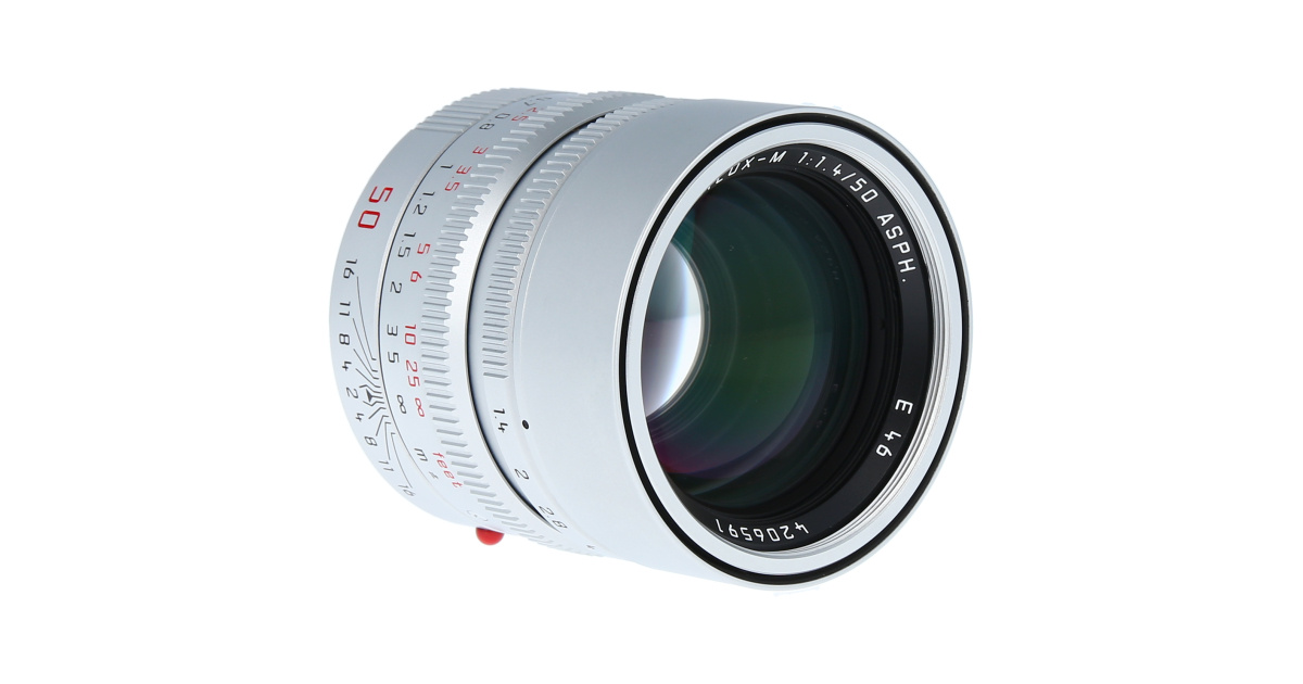 Leica Summilux-M 50 mm f/1.4 ASPH. M-Mount Lens in Silver