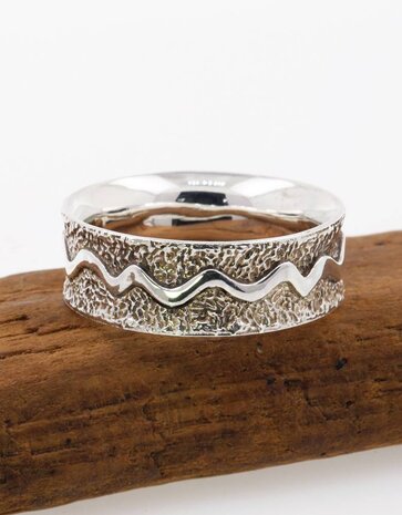 Das Leben ist ein Fluss: Handgemachter Ring aus 925er Silber