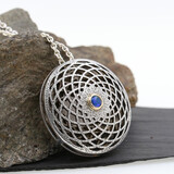 Anhänger "Magischer Kreis" Bicolor Opaltriplette Anhänger "Magischer Kreis" Bicolor Opaltriplette