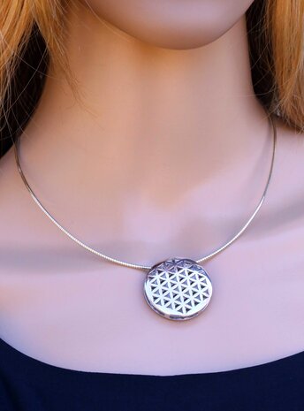 Blume des Lebens 1: Anhänger aus 925er Silber rhodiniert Blume des Lebens 1: Anhänger aus 925er Silber rhodiniert