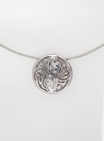 Tanz der Kraniche: Anhänger aus 925er Silber, rhodiniert Variante 1 Tanz der Kraniche: Anhänger aus 925er Silber, rhodiniert Variante 1