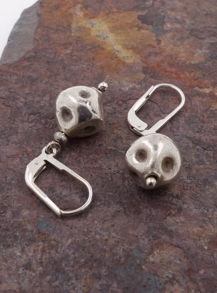 Handgemachte Ohrringe aus Silber Handgemachte Ohrringe aus Silber