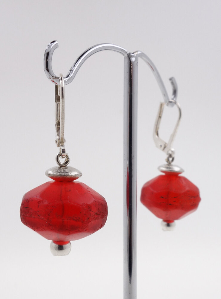 Ohrringe aus antikem Glas und Silber