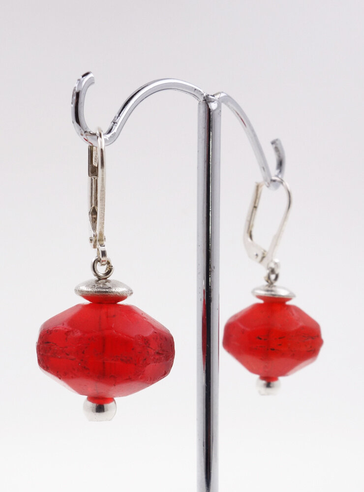 Ohrringe aus antikem Glas und Silber