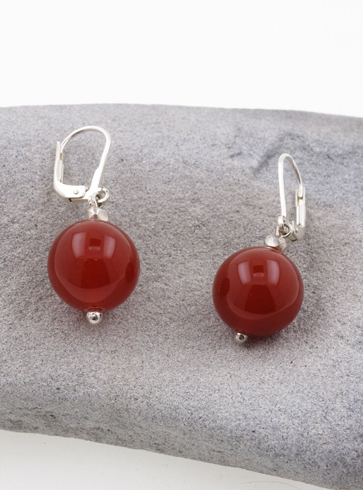 Kugelohrringe aus Carneol und Silber Kugelohrringe aus Carneol und Silber