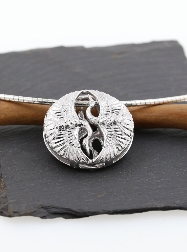 Tanz der Kraniche: Anhänger aus 925er Silber, rhodiniert Variante 2 Tanz der Kraniche: Anhänger aus 925er Silber, rhodiniert Variante 2