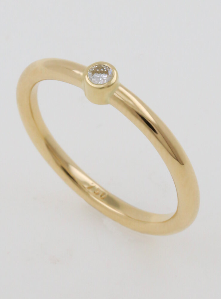 Ringlein 1: Ring aus 750er Gold und Diamant Ringlein 1: Ring aus 750er Gold und Diamant