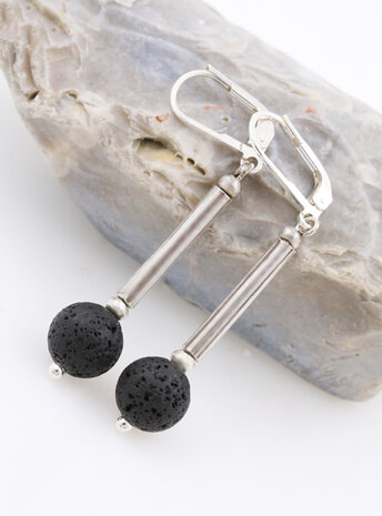 Ohrringe aus Lava und Silber Ohrringe aus Lava und Silber