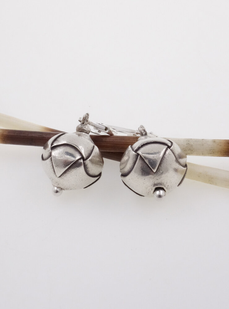 "Origami": Handgemachte Ohrringe aus Silber "Origami": Handgemachte Ohrringe aus Silber