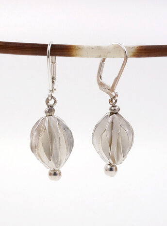 Handgemachte Ohrringe aus Silber Handgemachte Ohrringe aus Silber