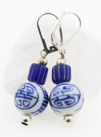 Ohrringe aus Porzellan, Glas und 925er Silber Ohrringe aus Porzellan, Glas und 925er Silber