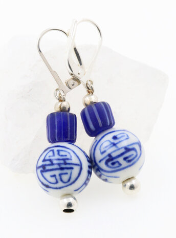 Ohrringe aus Porzellan, Glas und 925er Silber Ohrringe aus Porzellan, Glas und 925er Silber