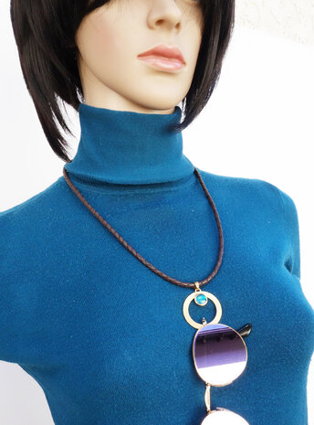 Eyecatcher: handgeschmiedeter Anhänger aus 925er Silber  vergoldet und Opaltriplette