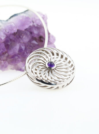 Rügen-Anhänger aus 925er Silber und Amethyst Rügen-Anhänger aus 925er Silber und Amethyst