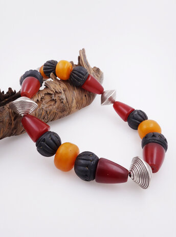 Unikat Halskette aus Bakelit, Keramik und Silberelementen Unikat Halskette aus Bakelit, Keramik und Silberelementen