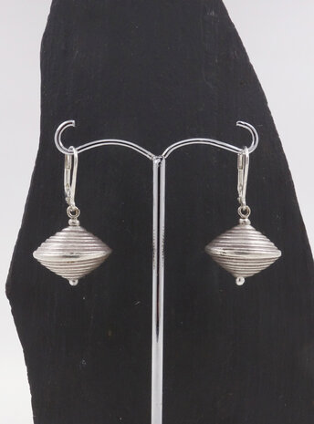 Ohrringe aus Silber Ohrringe aus Silber