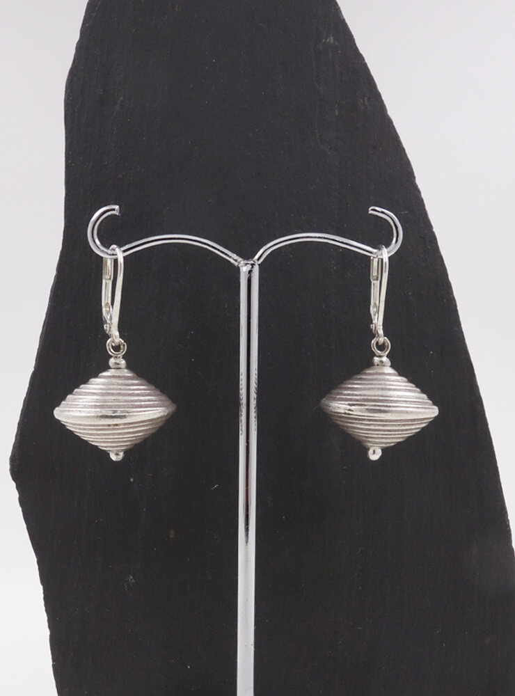 Ohrringe aus Silber Ohrringe aus Silber