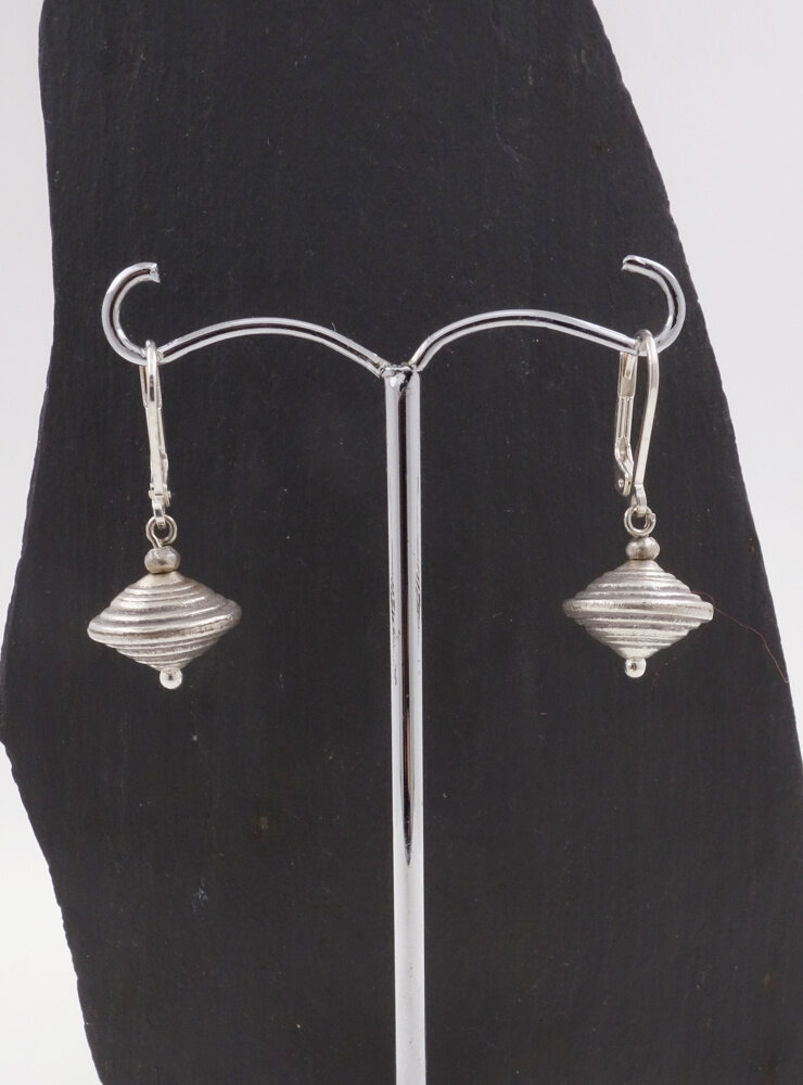 Ohrringe aus Silber Ohrringe aus Silber