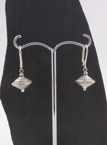 Ohrringe aus Silber Ohrringe aus Silber