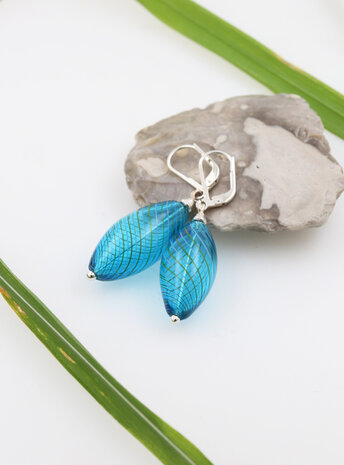 Ohrringe aus mundgeblasenem Glas und Silber