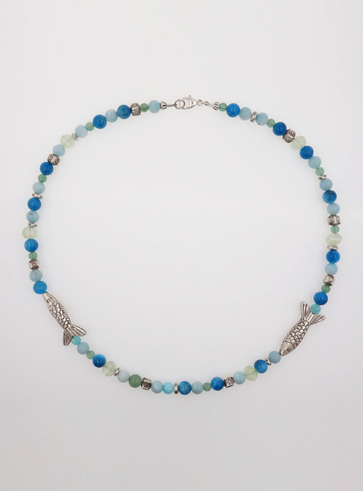 Halskette aus Apatit, Amazonit, Aventurin, Prehnit und handgemachten Silbererlementen Halskette aus Apatit, Amazonit, Aventurin, Prehnit und handgemachten Silbererlementen