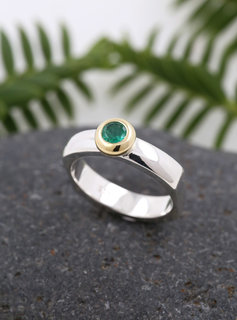 Ring "Modern Times" Bicolor Smaragd