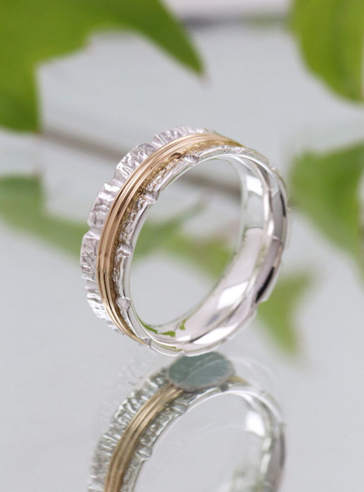 Bond: Ring aus 925er Silber und 750er Gold