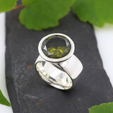Ring Prunkstück  Peridotgrün Ring Prunkstück  Peridotgrün