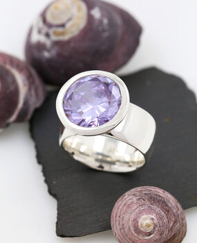 Ring Prunkstück Lila Ring Prunkstück Lila