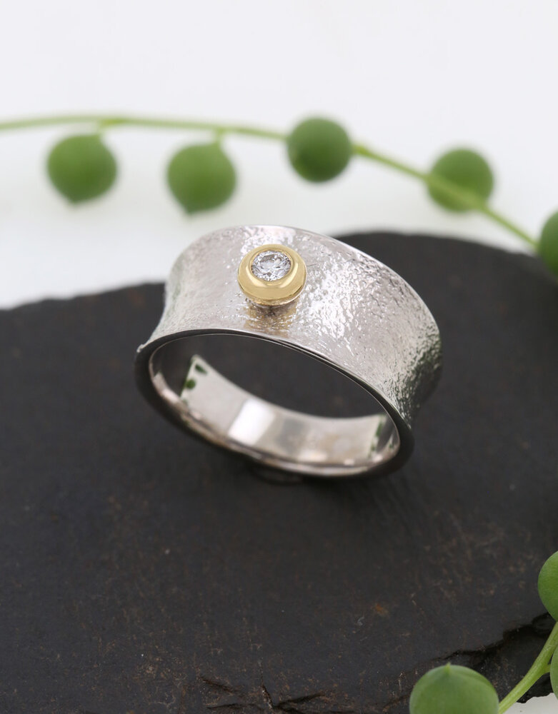 Gloria-925er Silberring mit Labordiamant Gloria-925er Silberring mit Labordiamant