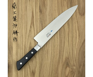 https://cdn.webshopapp.com/shops/241833/files/357799568/300x250x2/mac-professional-mighty-gyuto-210-mm-mbk-85.jpg