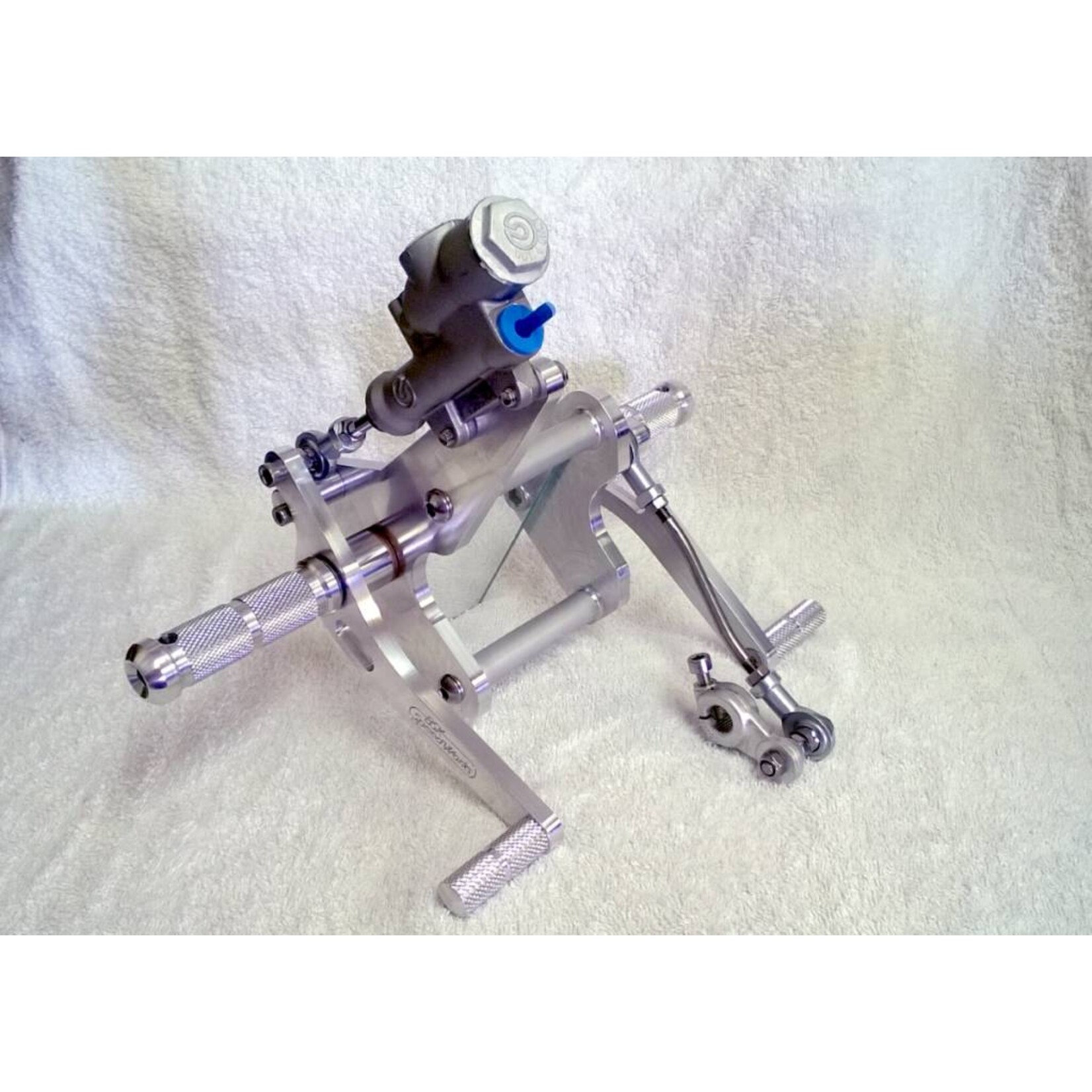 BSK Speedworks CNC-Fussrastenanlage BMW K75S - K100 ohne ABS