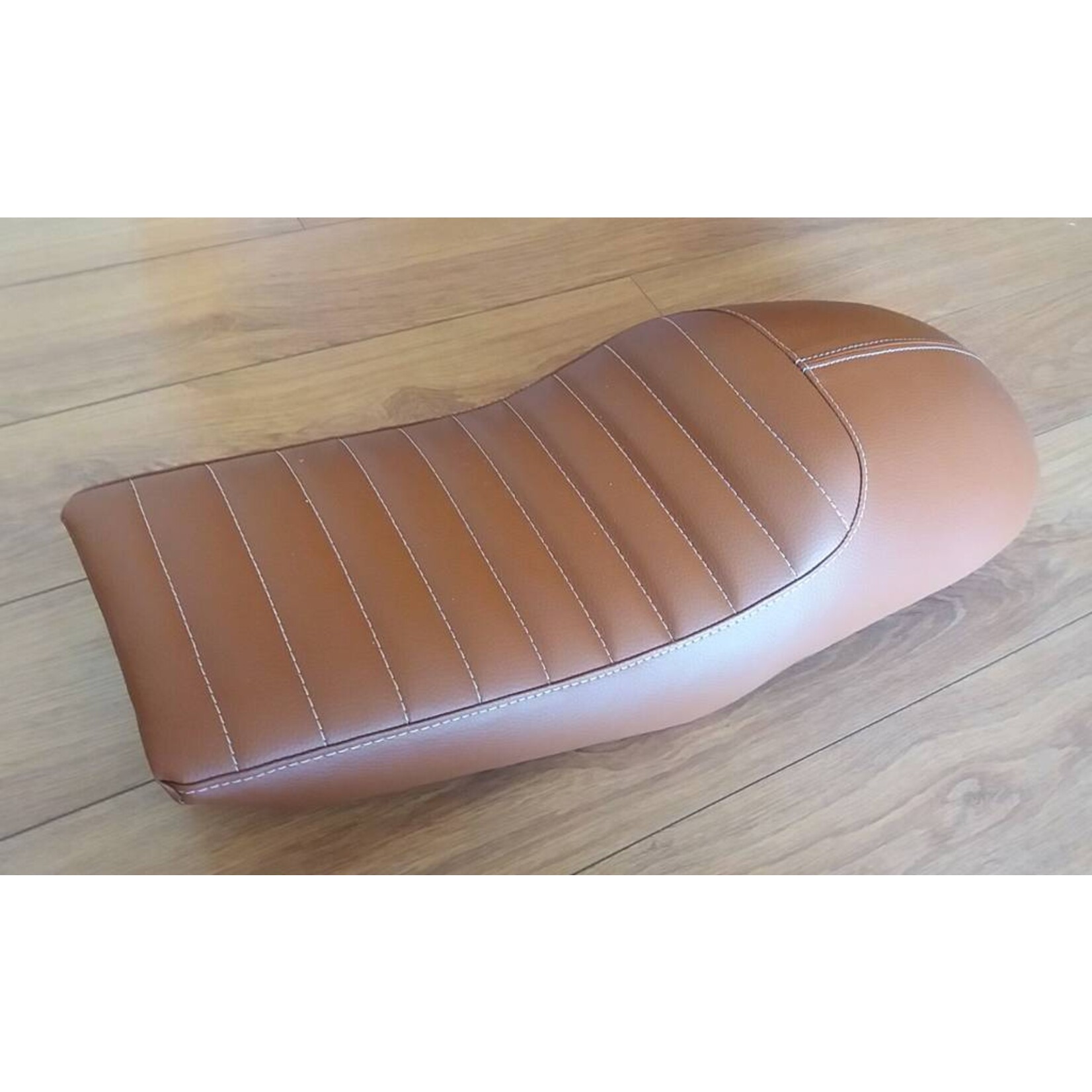 Sitzbank Cafe Racer rund BMW K75-K100-K1100