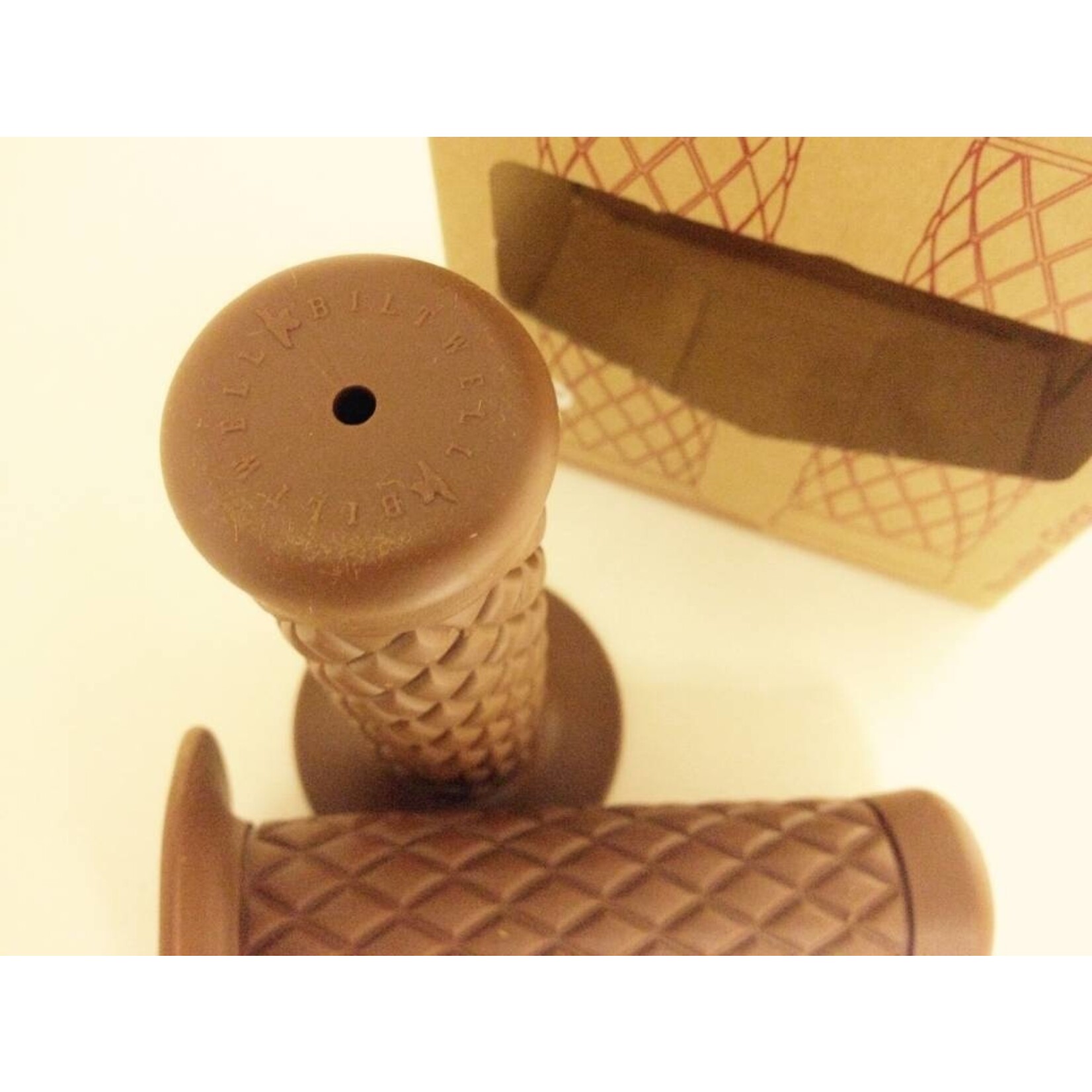Biltwell Biltwell Lenkergriffe "Thruster" 25.4 mm Chocolate