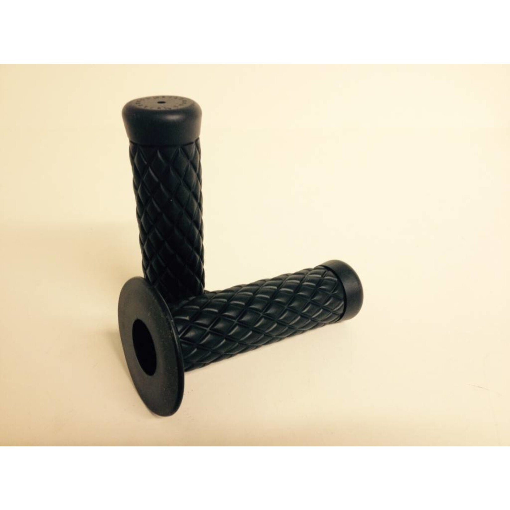 Biltwell Biltwell Lenkergriffe "Thruster" 25.4mm schwarz