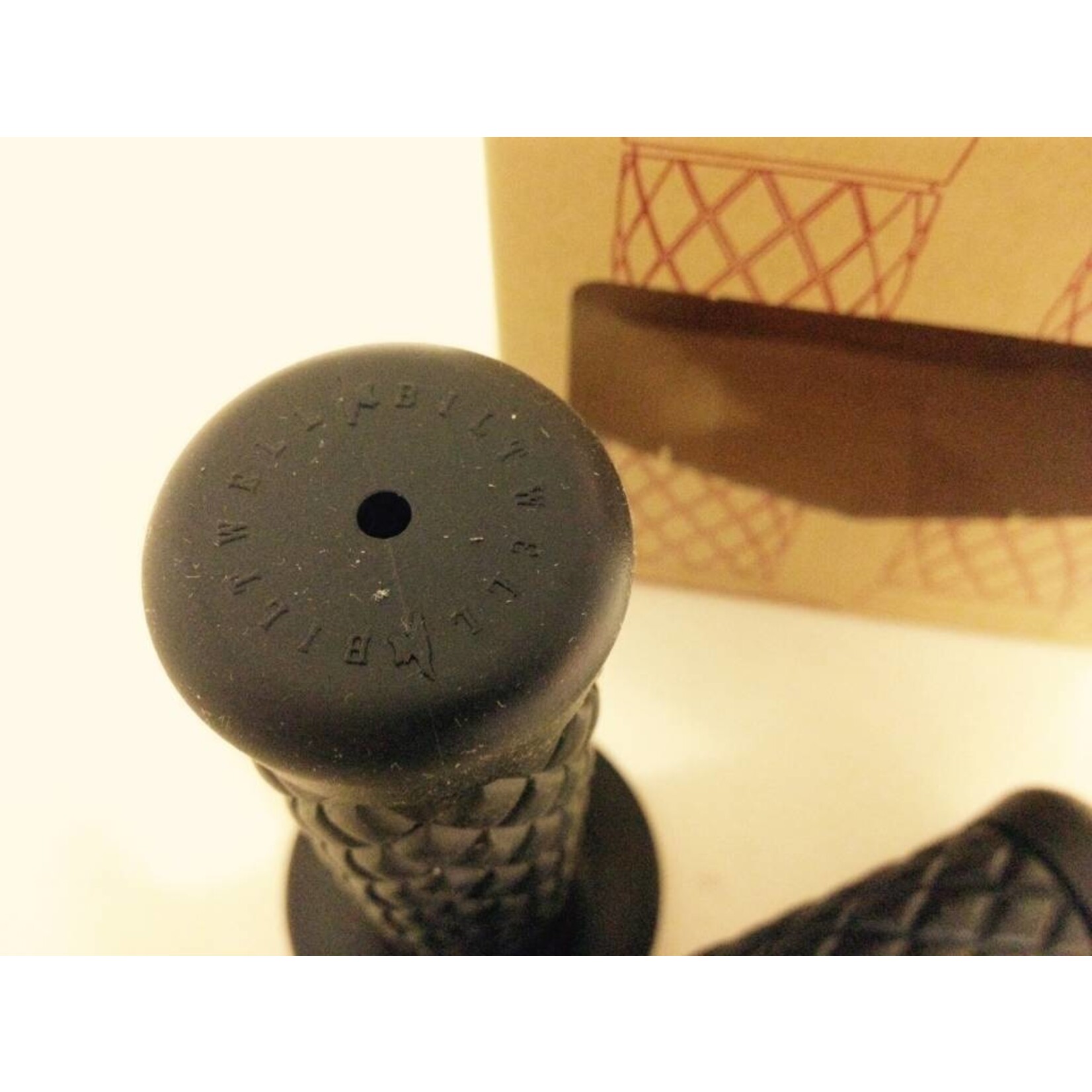 Biltwell Biltwell Lenkergriffe "Thruster" 25.4mm schwarz