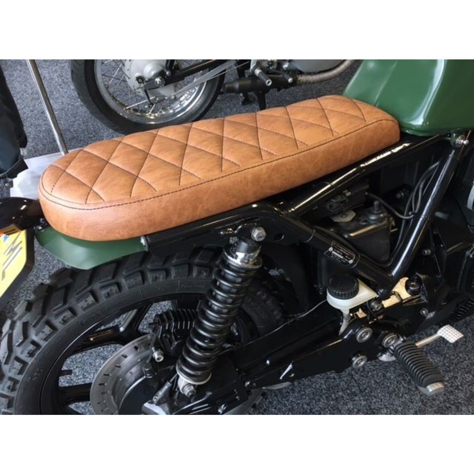 C.Racer C. Racer Sitzbank "Tuck n' Roll - Brat" breit dunkelbraun Typ 78