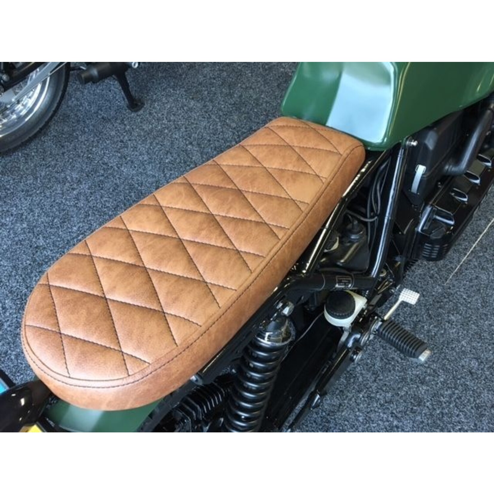 C.Racer C. Racer Sitzbank "Tuck n' Roll - Brat" breit dunkelbraun Typ 78