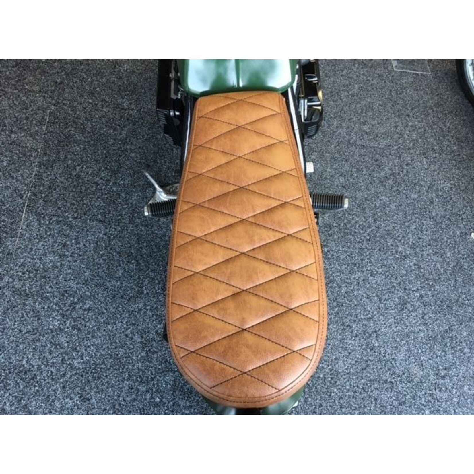 C.Racer C. Racer Sitzbank "Tuck n' Roll - Brat" breit dunkelbraun Typ 78