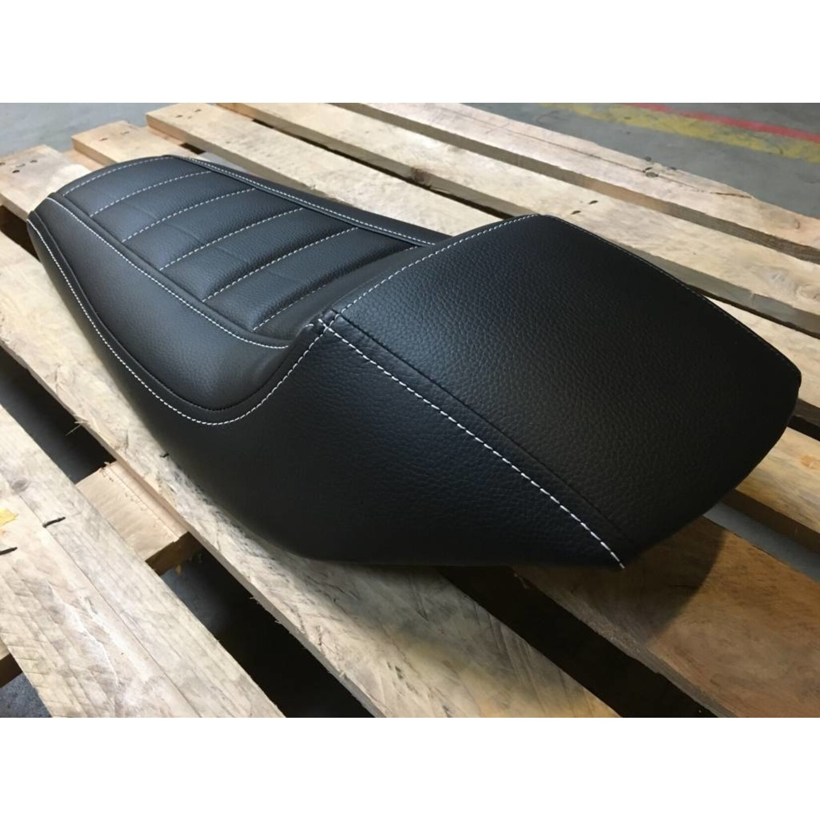 C.Racer C. Racer Sitzbank "Tracker" schwarz Typ 105