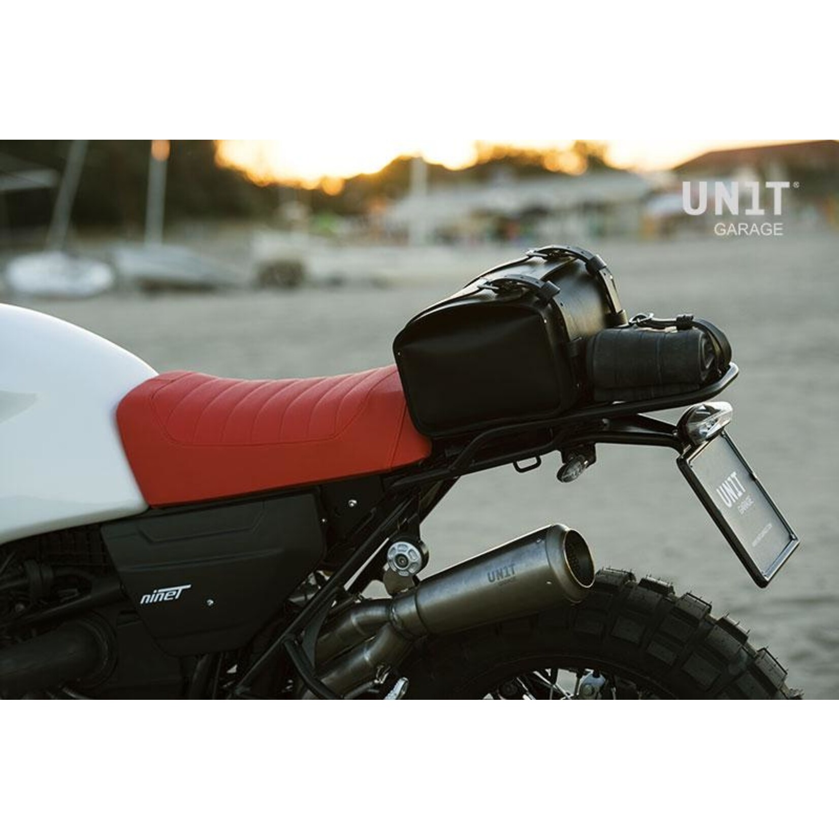 Unitgarage Gepäckträgerplatte Paris-Dakar-Style für BMW R nineT