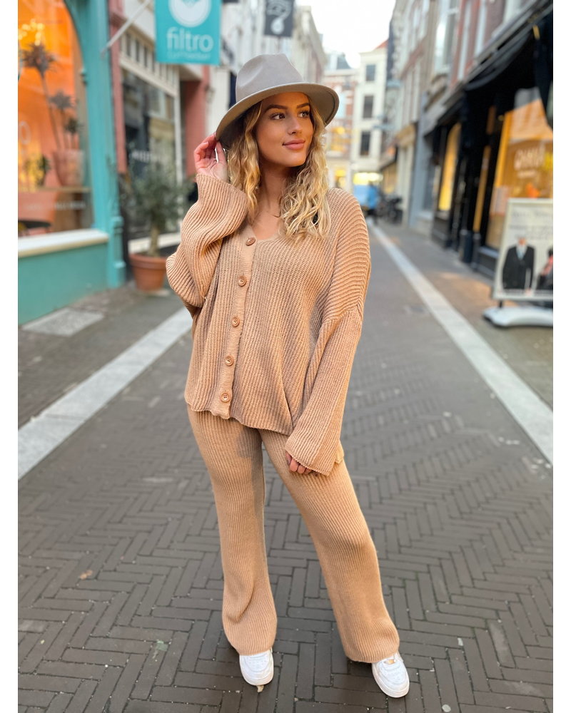 Isabel Comfy Suit - Camel