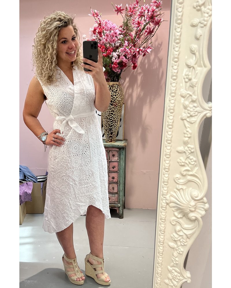 Perfect  Summer  Broderie Dress - White