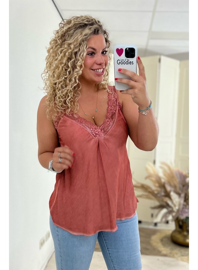 Curvy Bibi Lace Top - Rusty