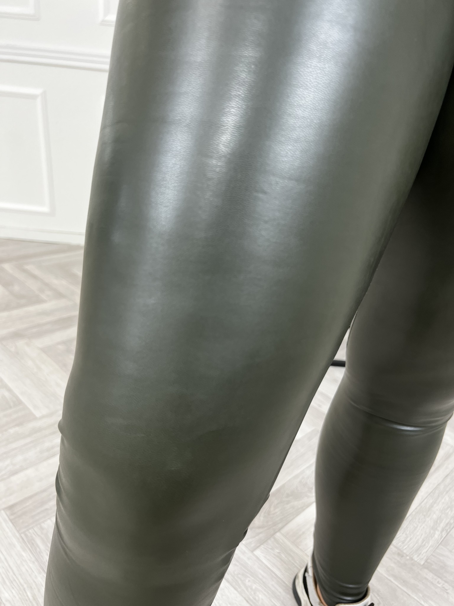 Autumn Leather Legging - Army Green - Lots of Goodies